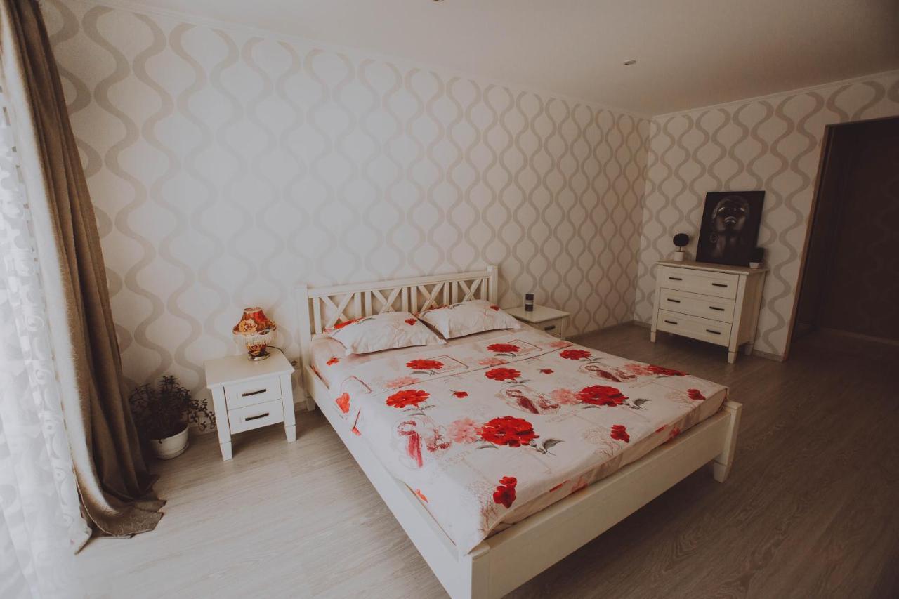 Standard Plus Apartment Poltava Eksteriør billede