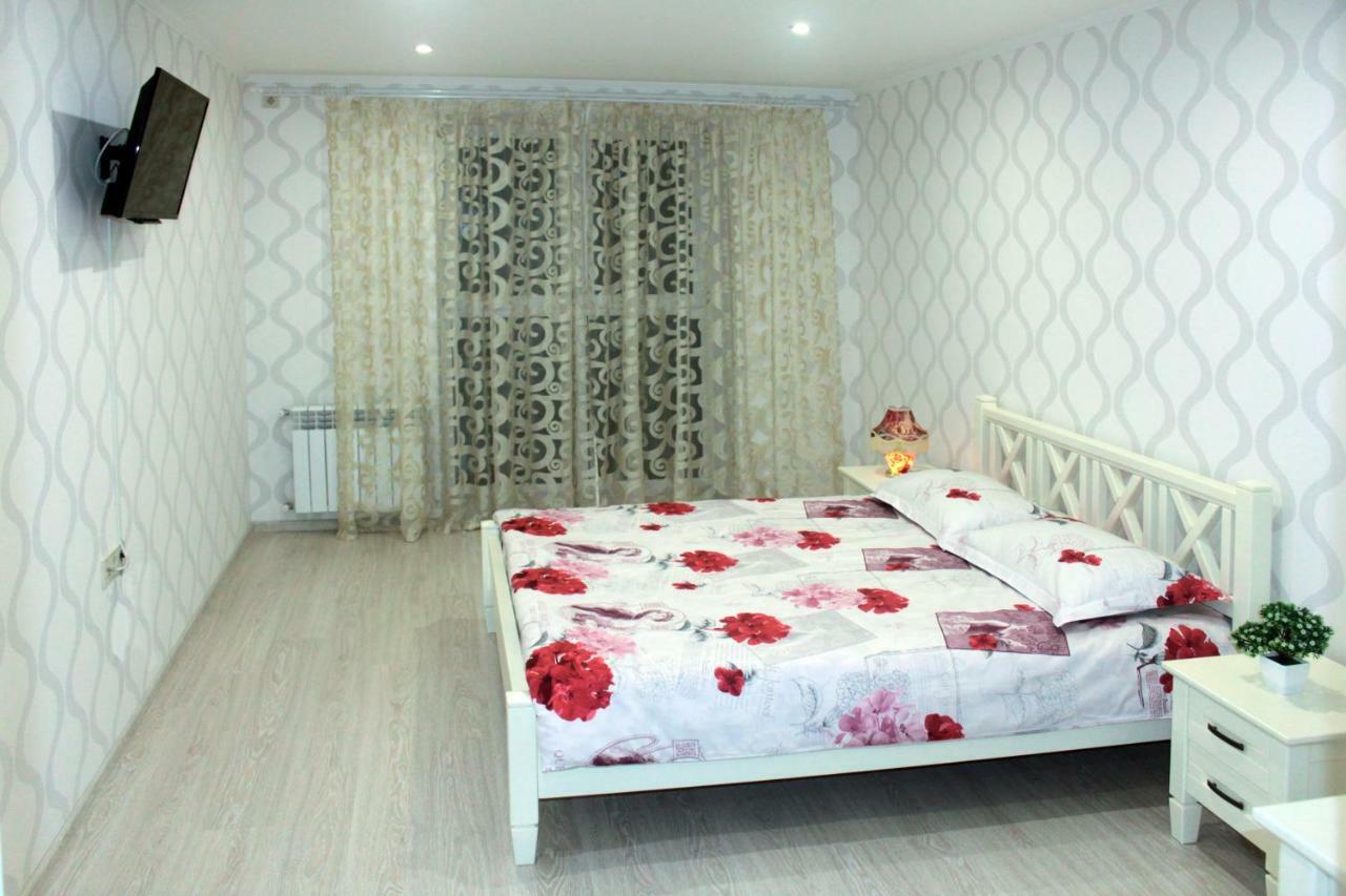 Standard Plus Apartment Poltava Eksteriør billede