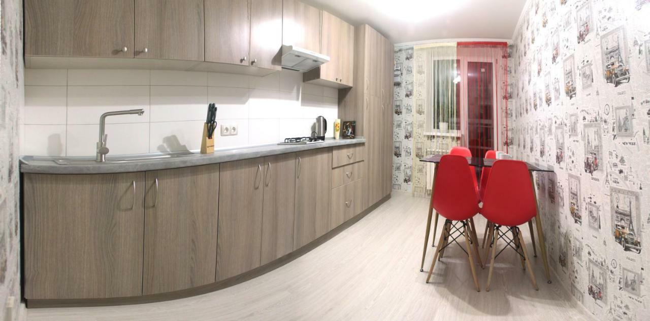 Standard Plus Apartment Poltava Eksteriør billede